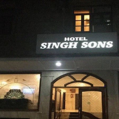 Treebo Trend Singh Sons Karol Bagh Otel Yeni Delhi Dış mekan fotoğraf