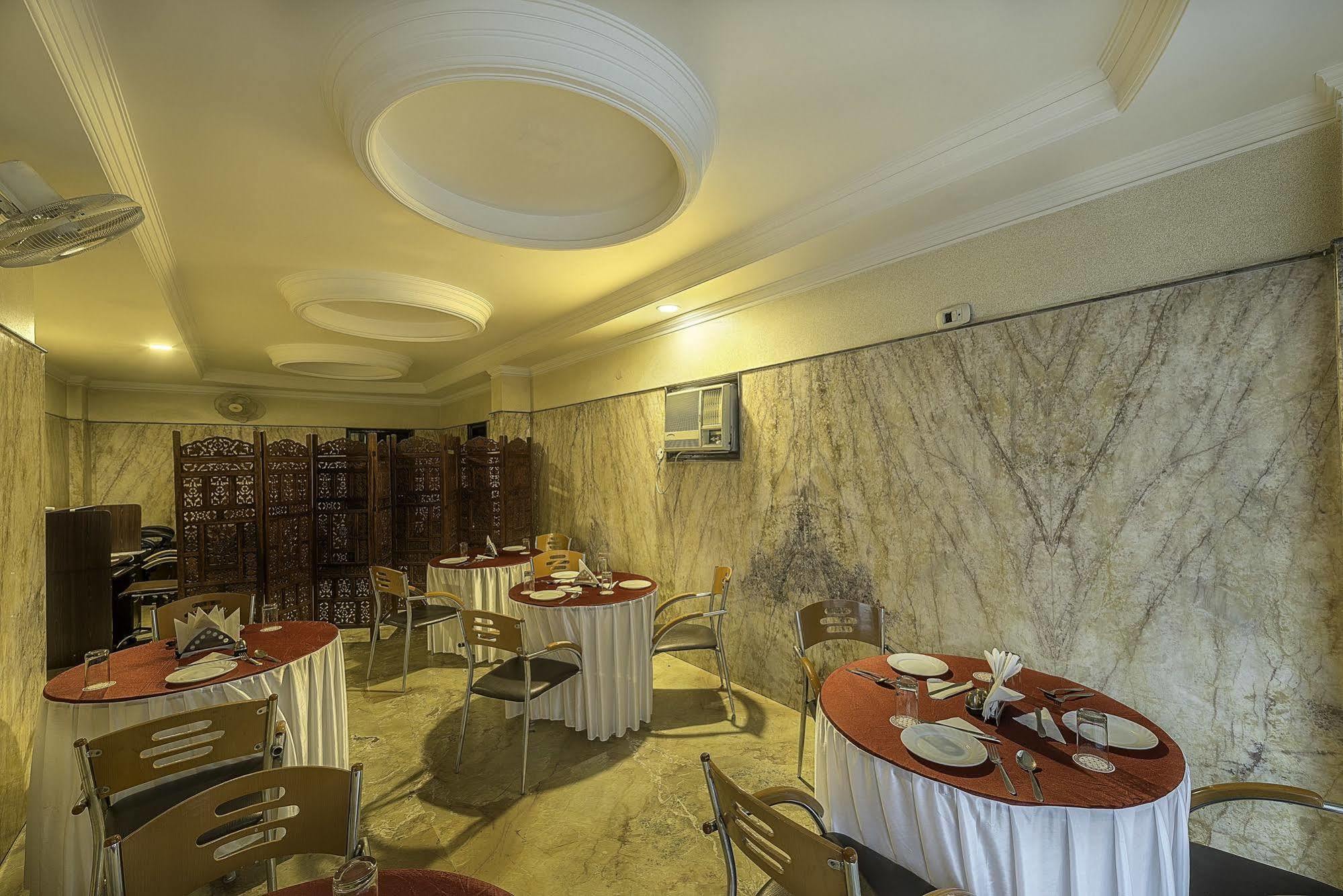 Treebo Trend Singh Sons Karol Bagh Otel Yeni Delhi Dış mekan fotoğraf