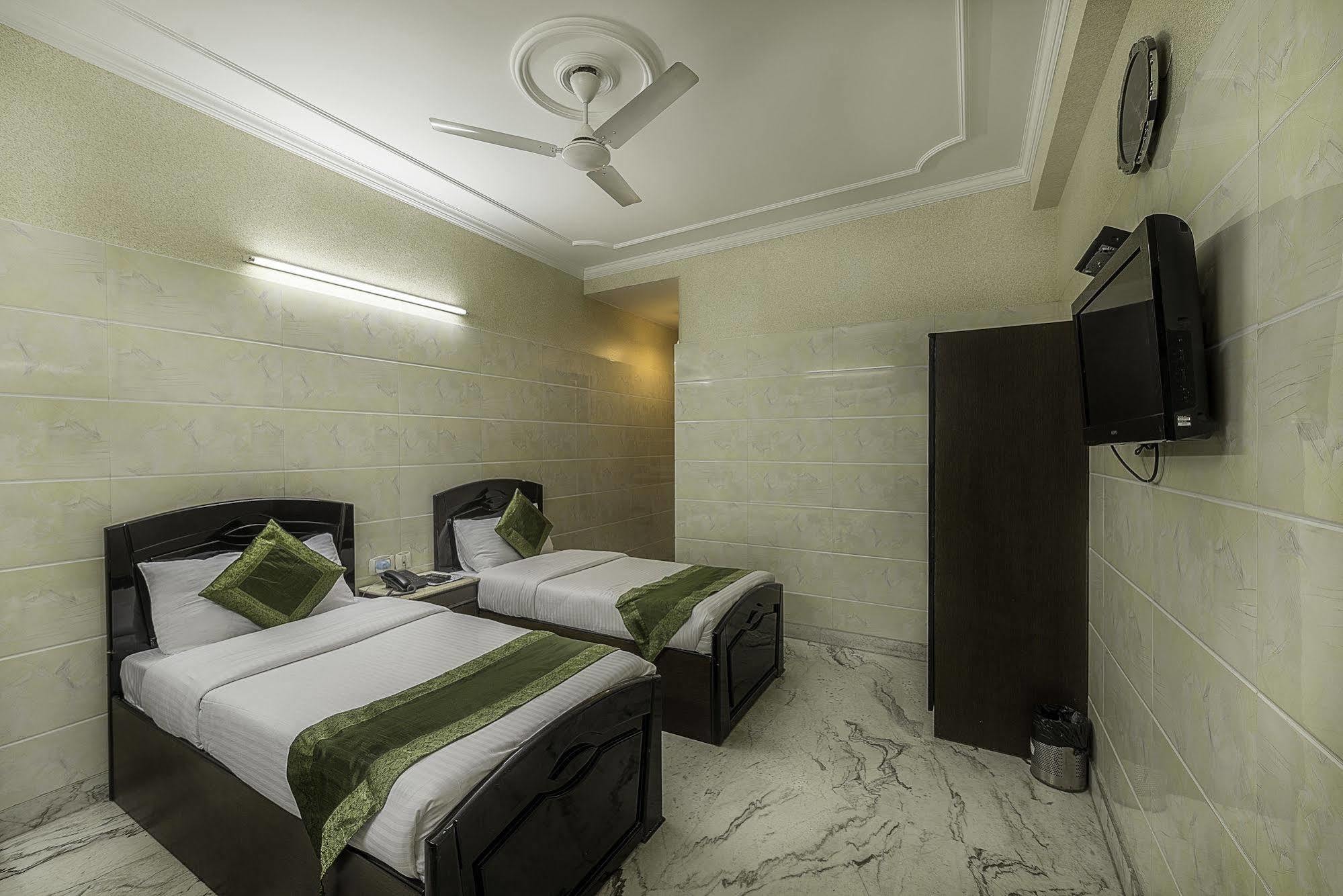 Treebo Trend Singh Sons Karol Bagh Otel Yeni Delhi Dış mekan fotoğraf