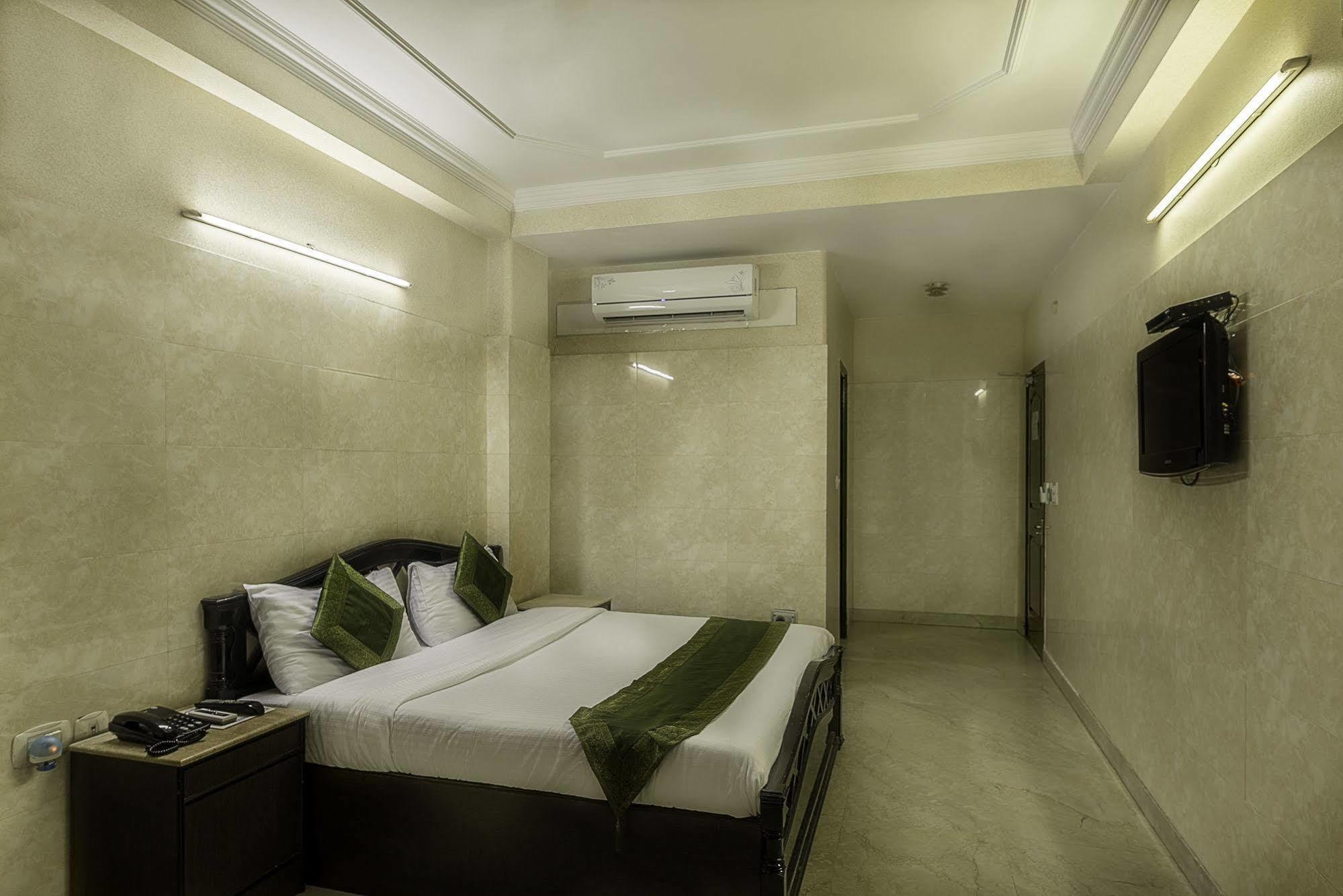 Treebo Trend Singh Sons Karol Bagh Otel Yeni Delhi Dış mekan fotoğraf