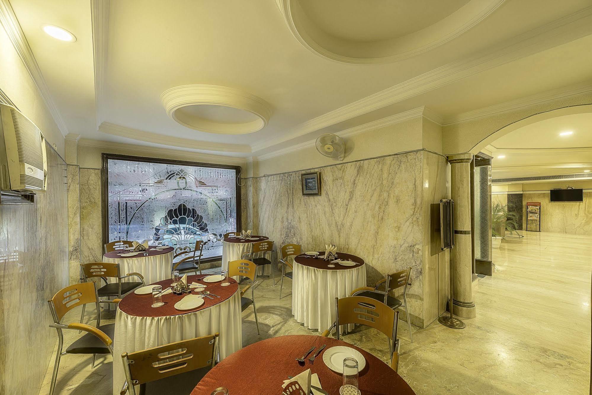 Treebo Trend Singh Sons Karol Bagh Otel Yeni Delhi Dış mekan fotoğraf